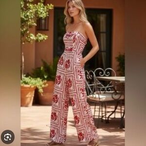 Thirty Thirty Small red and white floral jumpsuit, Boning, Lined, Stretch.